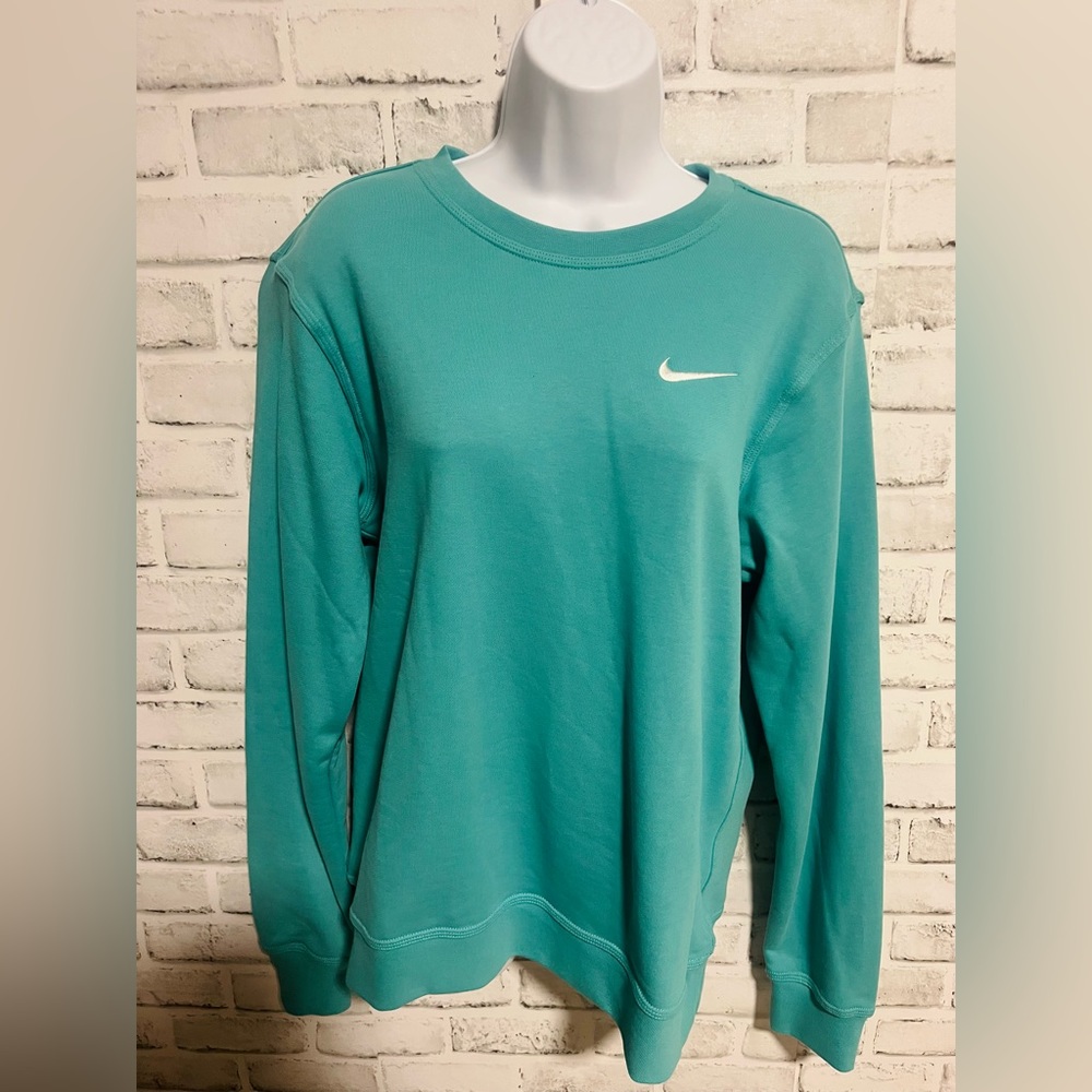 Nike crewneck never worn